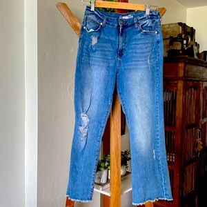 No Boundaries Distressed Stretchy Jeans Size 13 Great Condition Very Stretchy